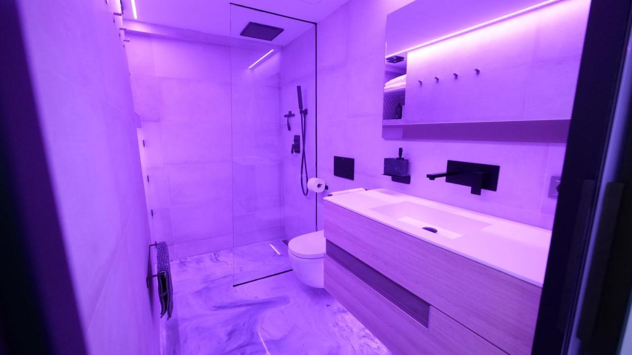 Apartamento La Farola - Luxury Domotic Flat In Puerto Deportivo *