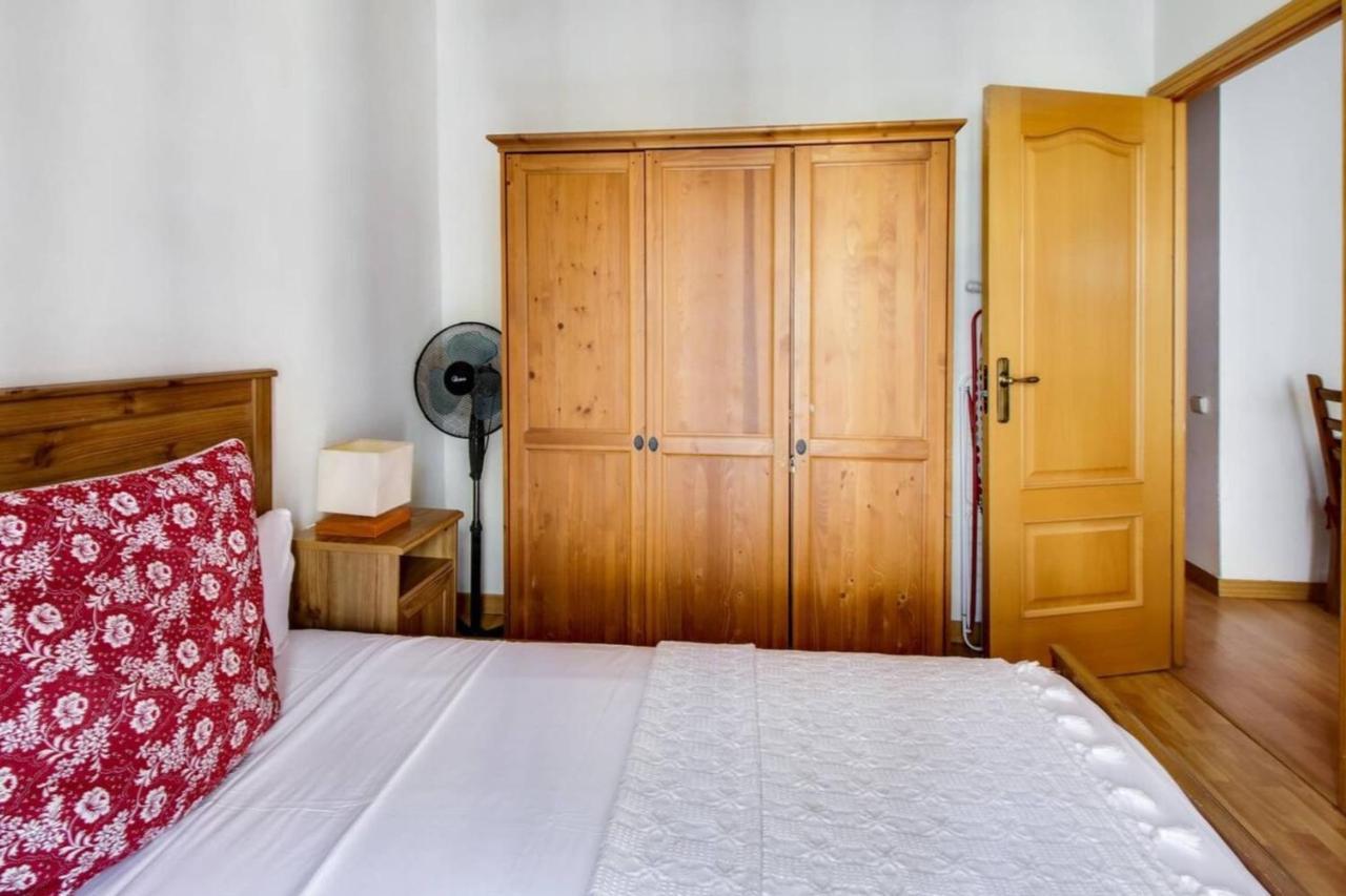Modern 2 Bedroom In Poble Sec 7 Minutes To Metro Apartment *