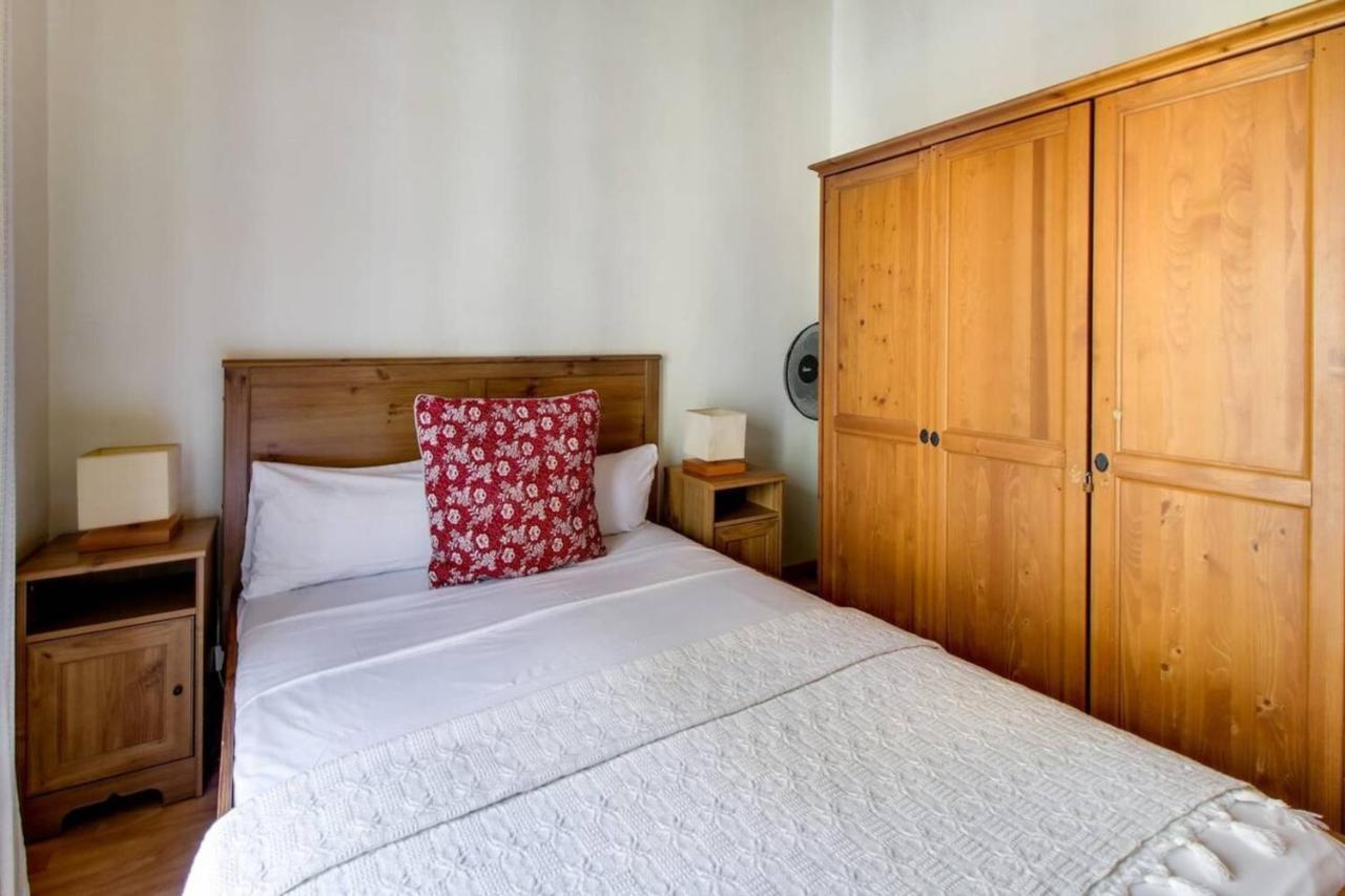 Apartment Modern 2 Bedroom In Poble Sec 7 Minutes To Metro