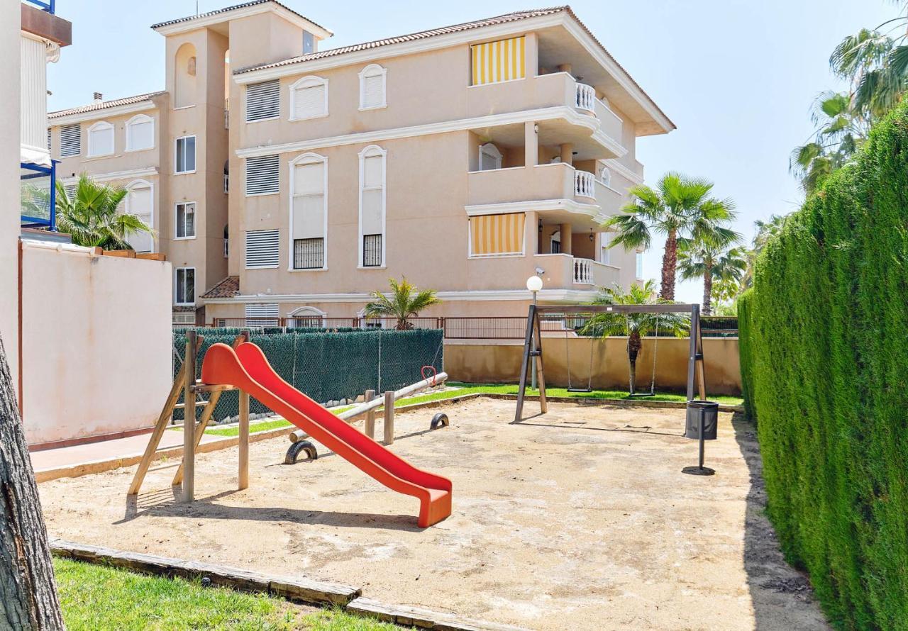De La Costa 1 *