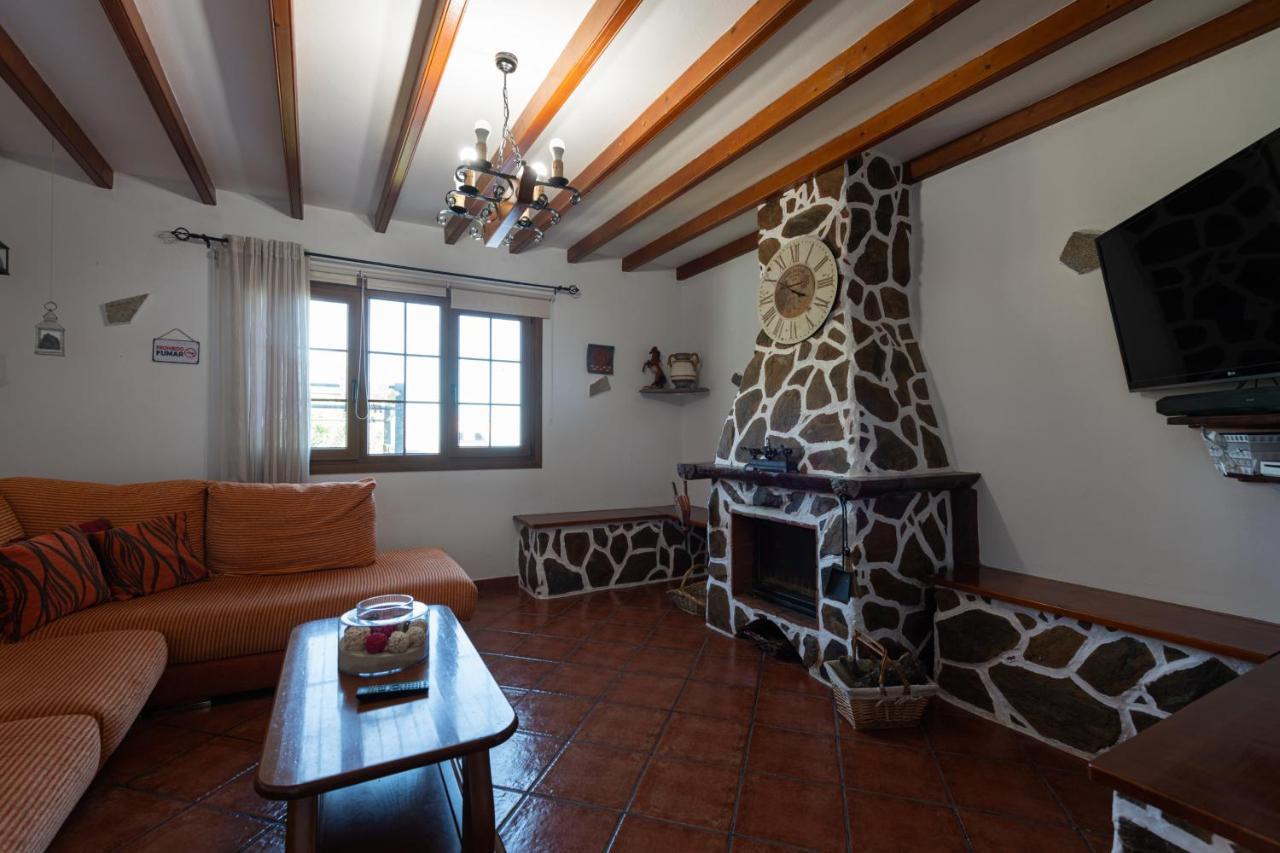 The Corner Of Dreams - Pool - Parking - Rural Tenteniguada
