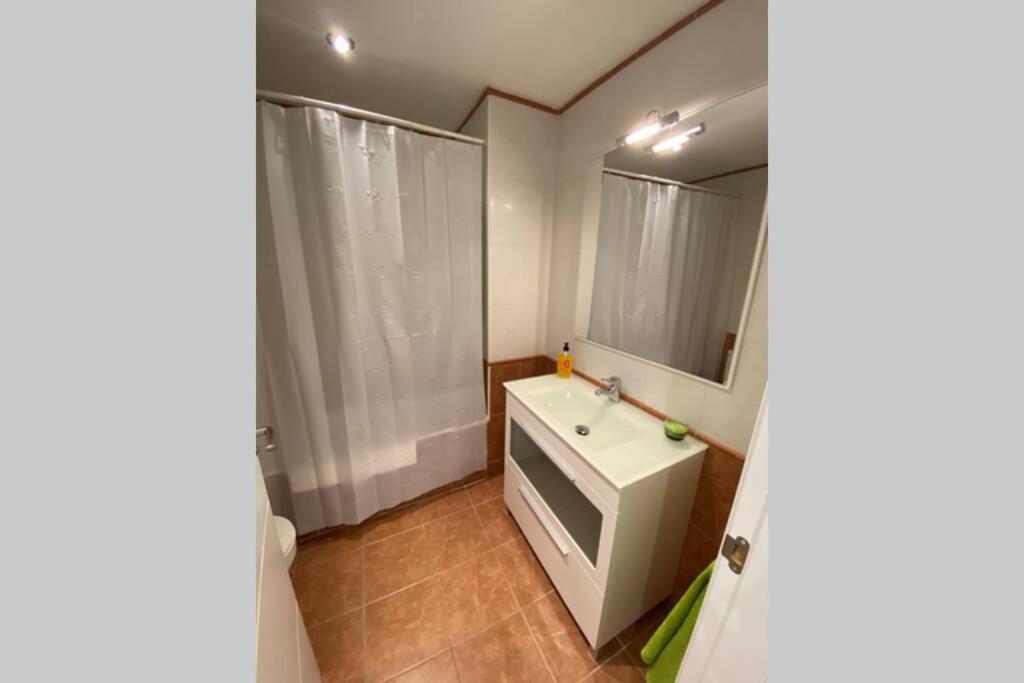 Completo Muy Cerca Del Centro Ideal Familias Con Piscina Apartment