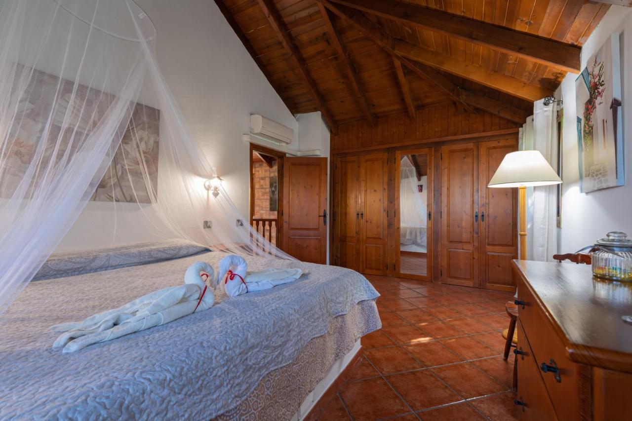 The Corner Of Dreams - Pool - Parking - Rural Villa