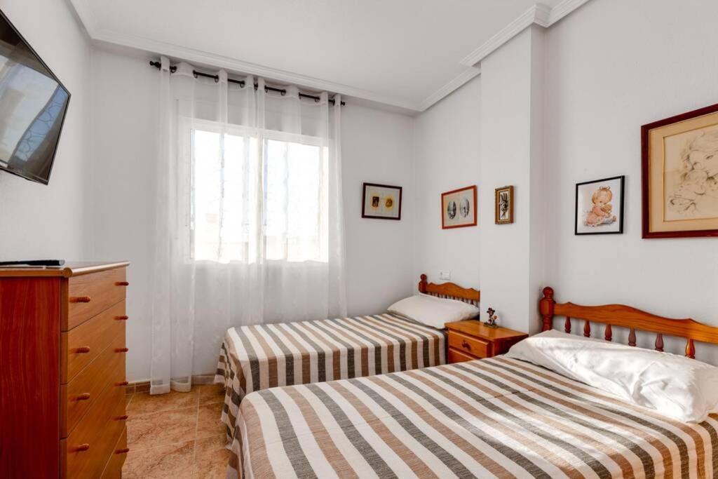Apartment Ramon Gallud 204 *