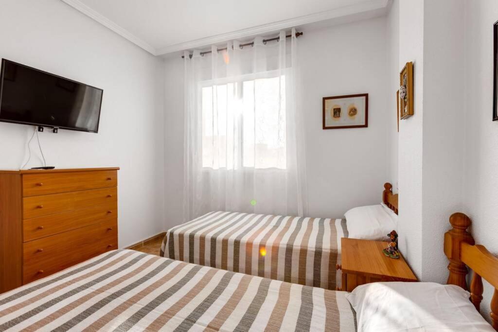 Ramon Gallud 204 Apartment *