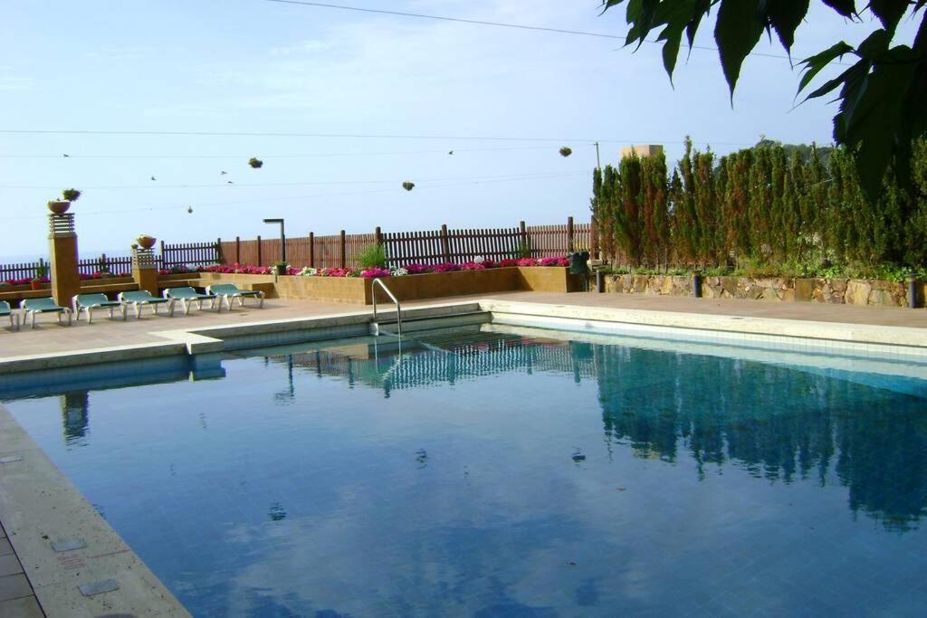 Exclusivo En Primera Línea En Apartamento *