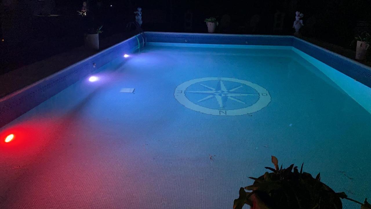 Con Piscina En Sevilla En Palacios Y Villafranca * Los Palacios Y Villafranca