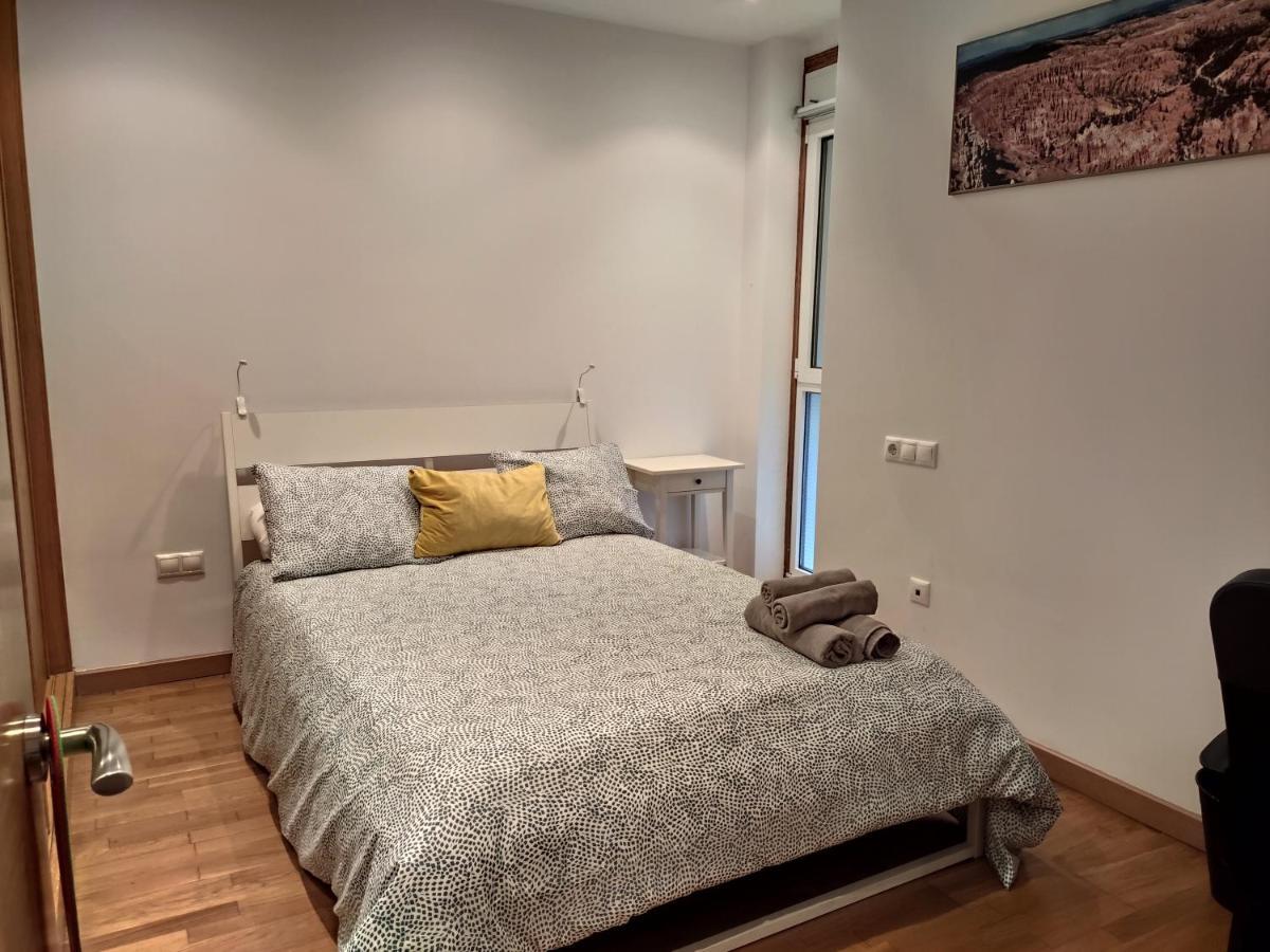 Apartamento Detrás De María Pita- Ciudad Vieja Apartamento *