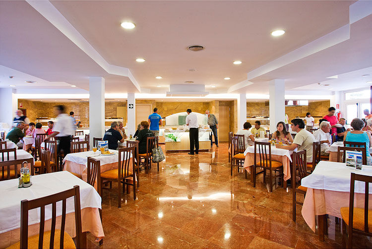 Resort Sagitario Playa Cala Blanca (Menorca)