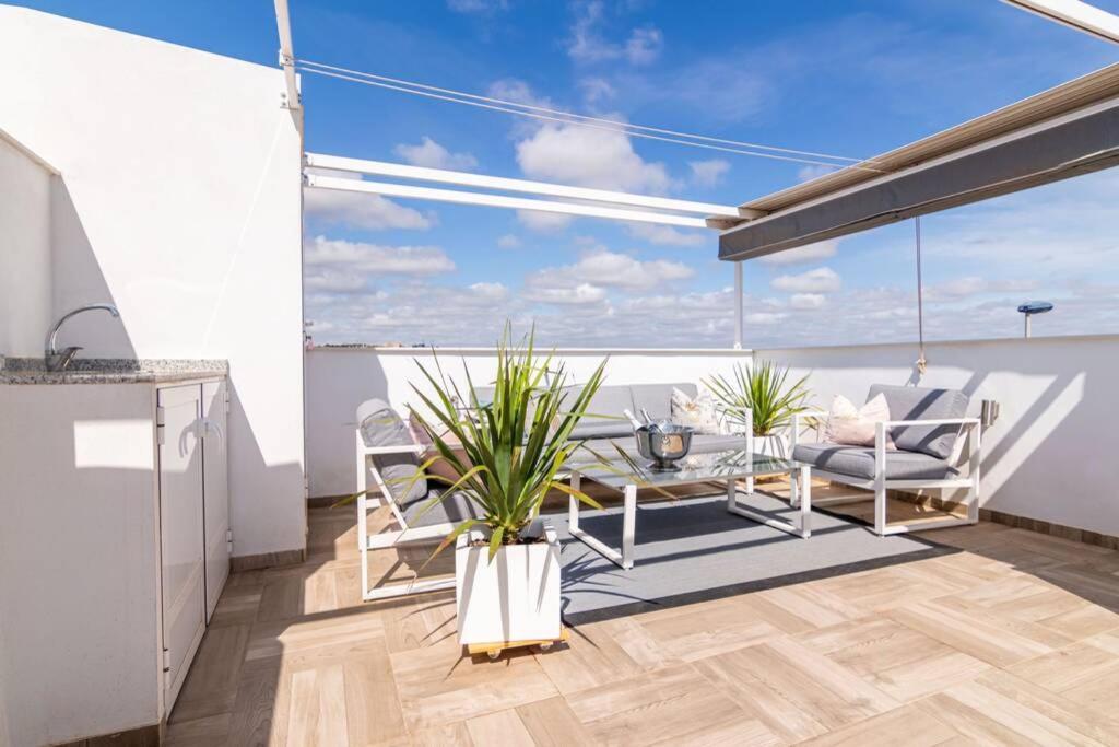 Manantial. Precioso Duplex Con Piscina Privada. Apartment Orihuela