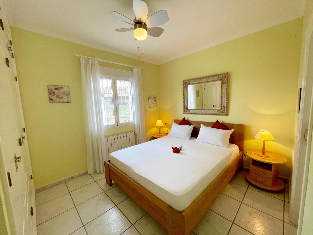 Gran Palmeras With Private Pool & Amazing View Villa *