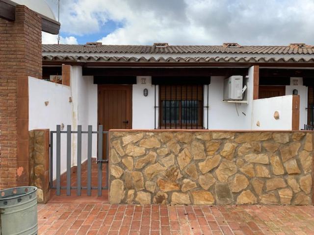 El Pueblo De Leo 5*