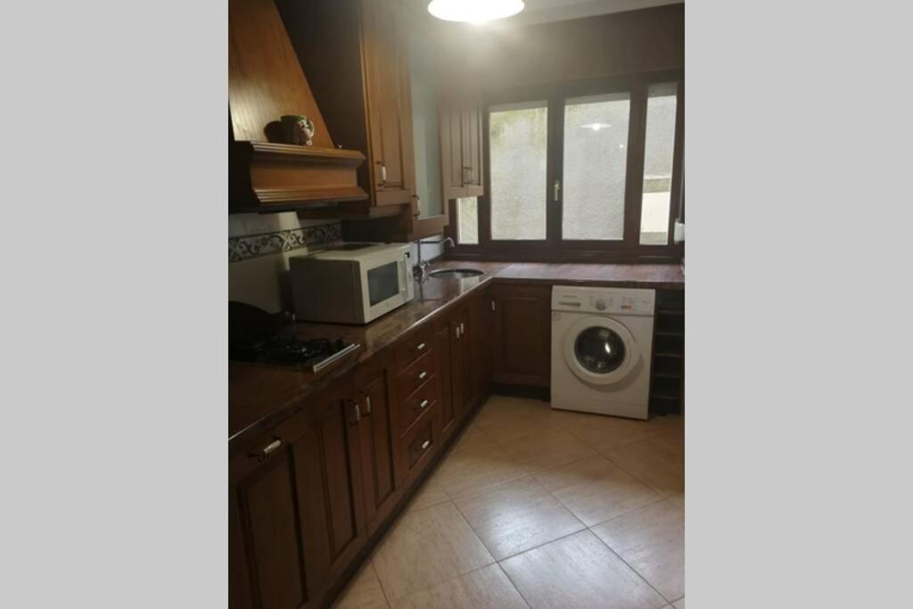 En El Paseo De Manuel Noriega, Nº 9, Con Jardín Privado, Wifi, En Apartamento