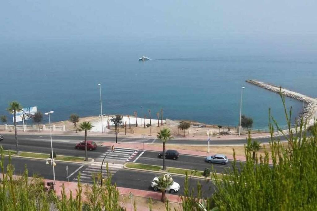 Vive Apartamento Coloso, Lujo Sobre El Mar, Playa 200 M. Apartment