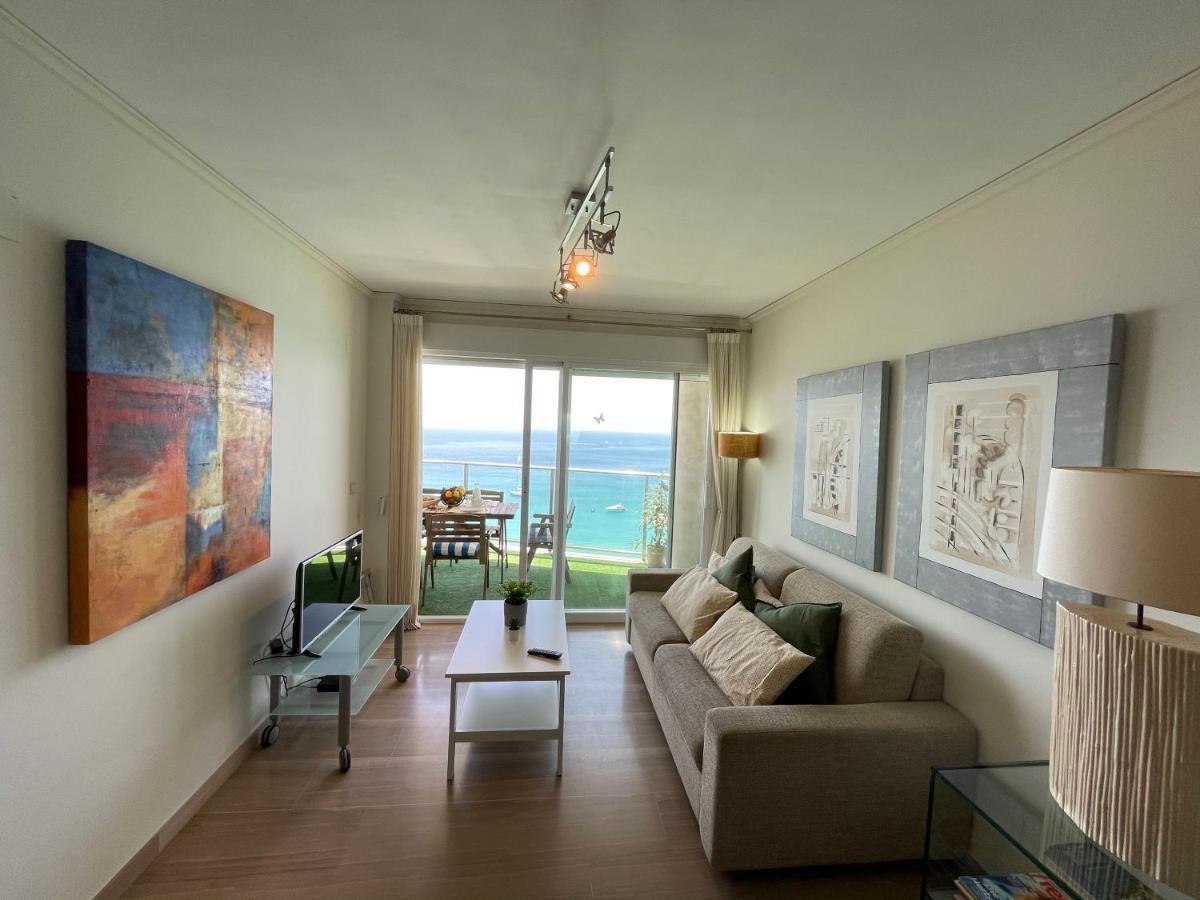 Apartment Clp - Front, Pool View And Parking