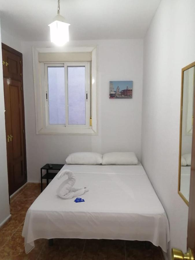 Hostal Velarde Madrid Apartahotel