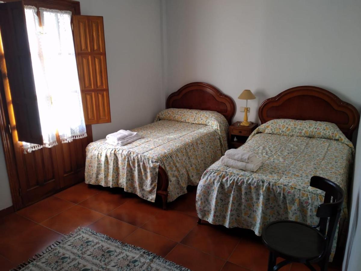 Axarquia, Malaga. Casa Lucia En El Pueblo De