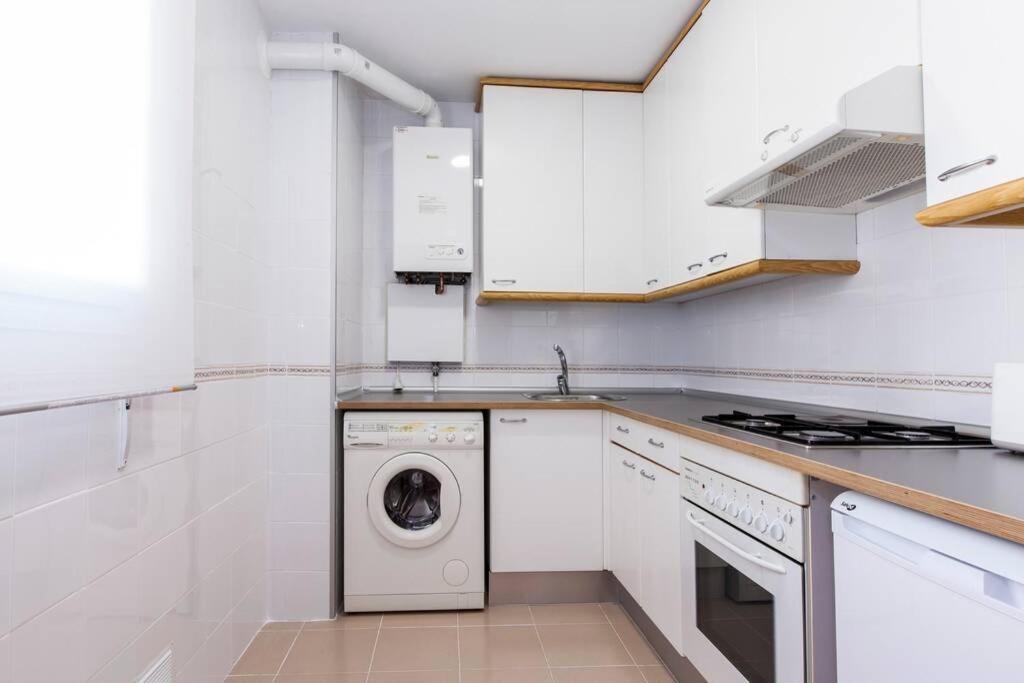 Homeabout Lavapies I Apartment Madrid