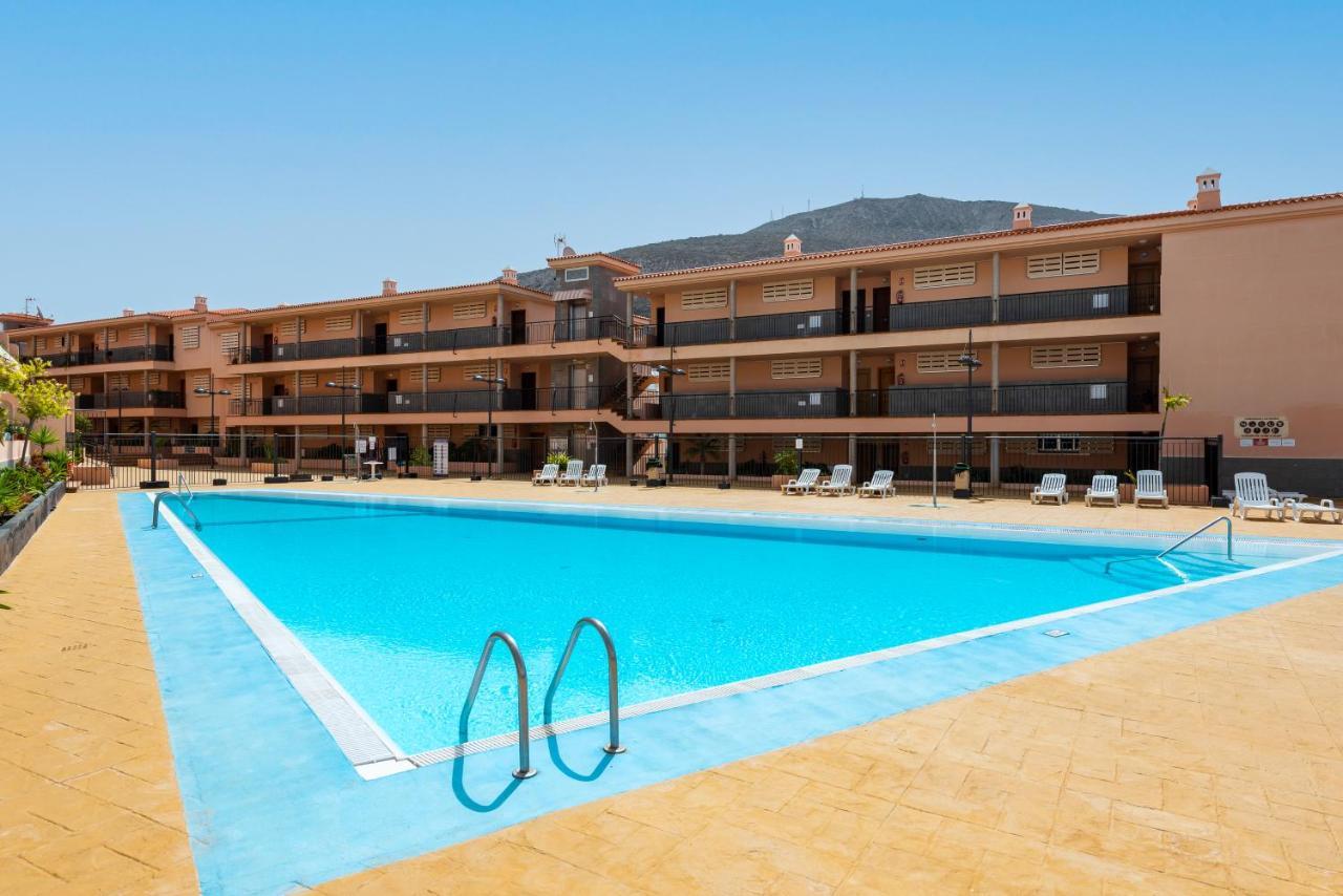 Apartment Seres 212