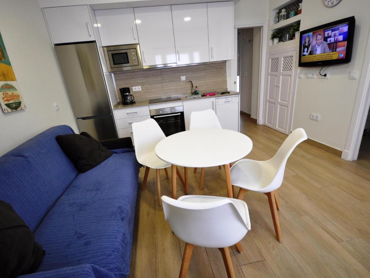 Apartamento Con Terraza Frente Al Mar *