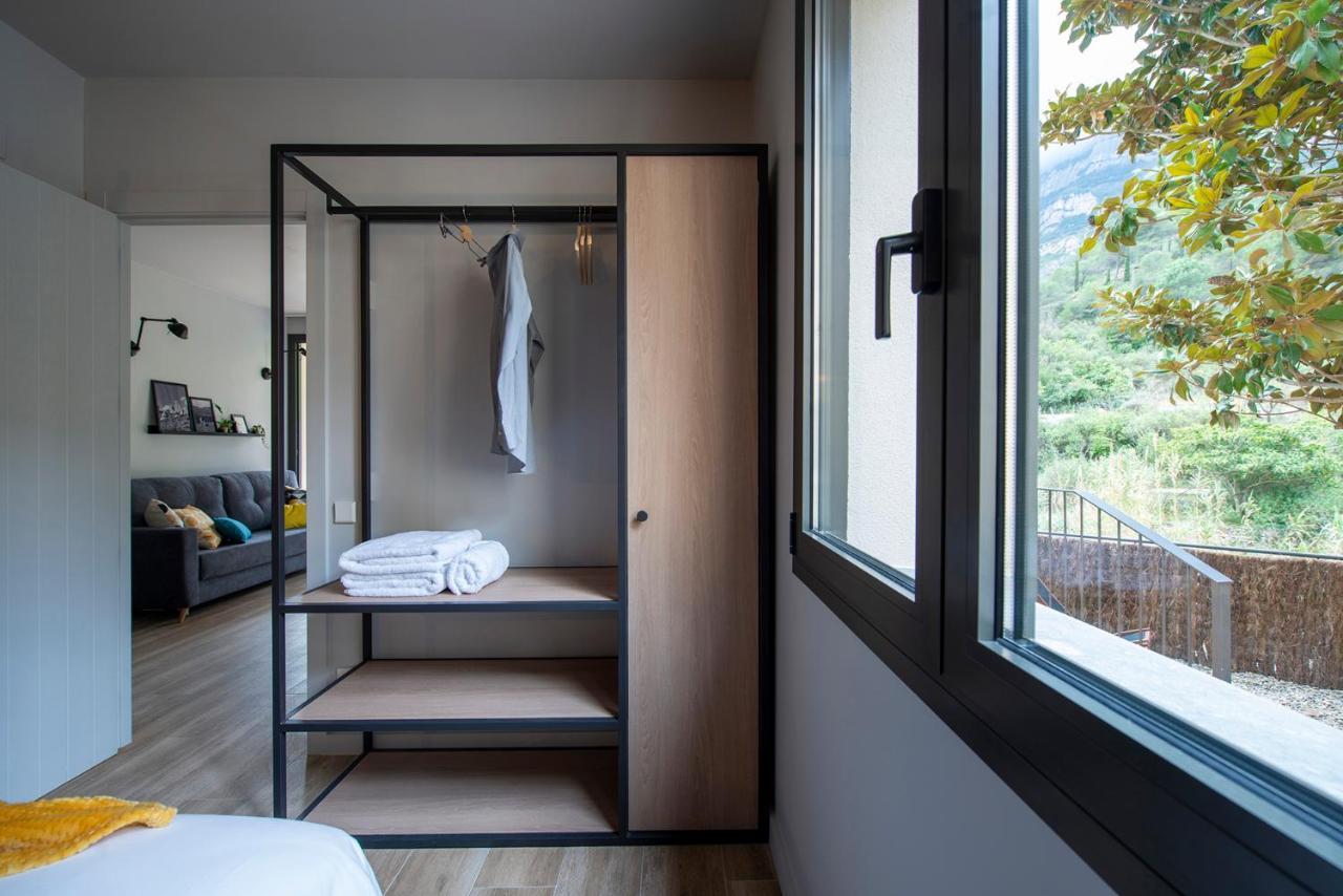 Agulles De Montserrat Apartamento *