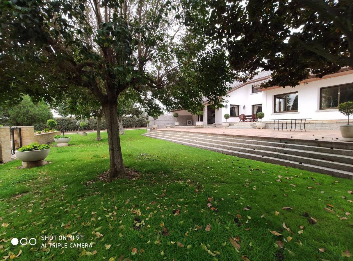 Blanca Con Piscina A 15 Minutos De Toledo - Aloha Toledo Villa Olías del Rey