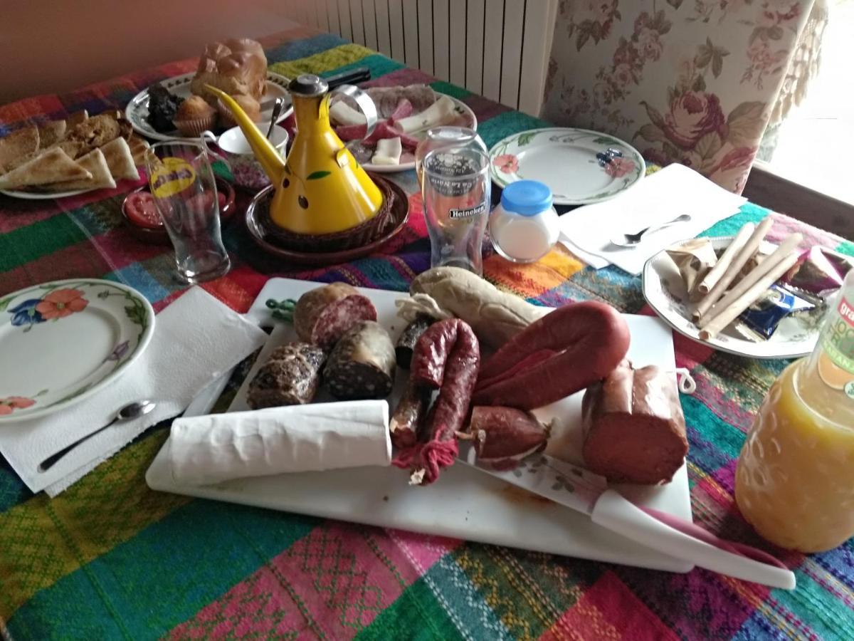 Homestay Casa Rous *
