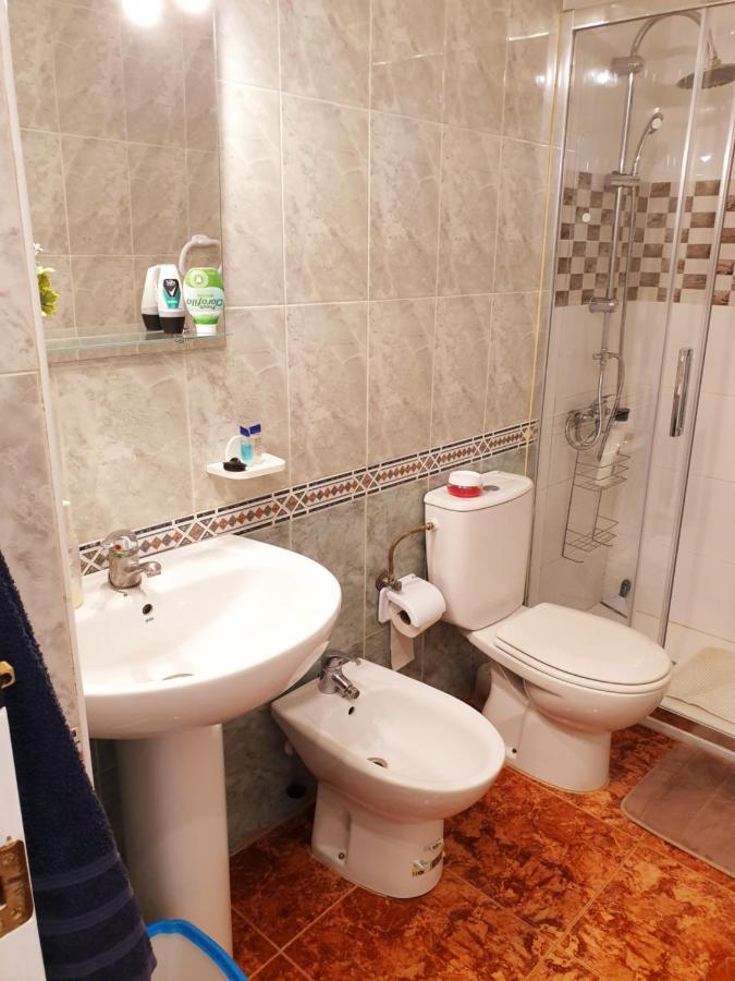 Apartment Lovely 2-bed In Near Beach *