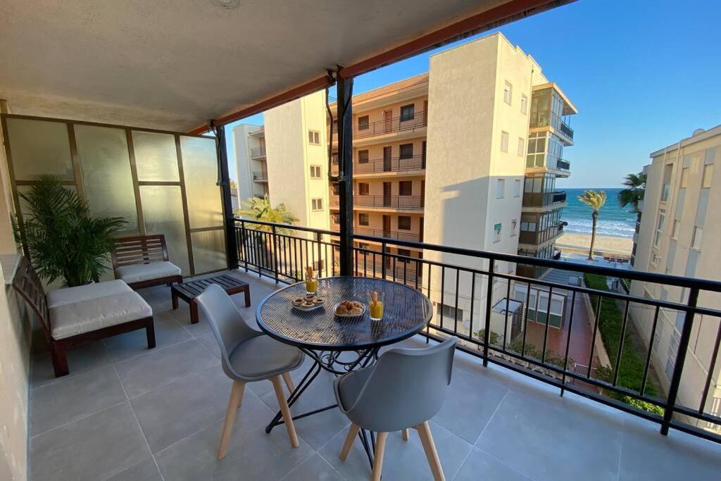 Amplio Apartamento Seaview Apartamento *