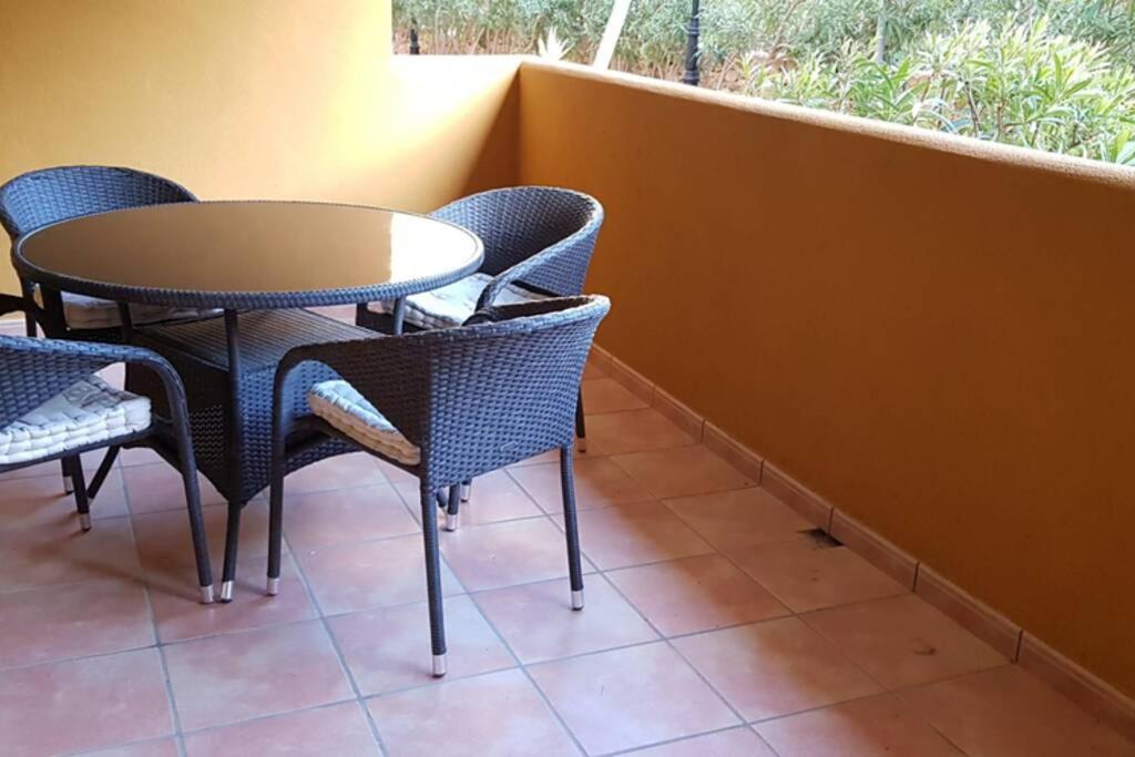 Apartment Punta Prima Modern, 100 M Sea, 2 Swimming-pools, Aircondition, Free Wi-fi *