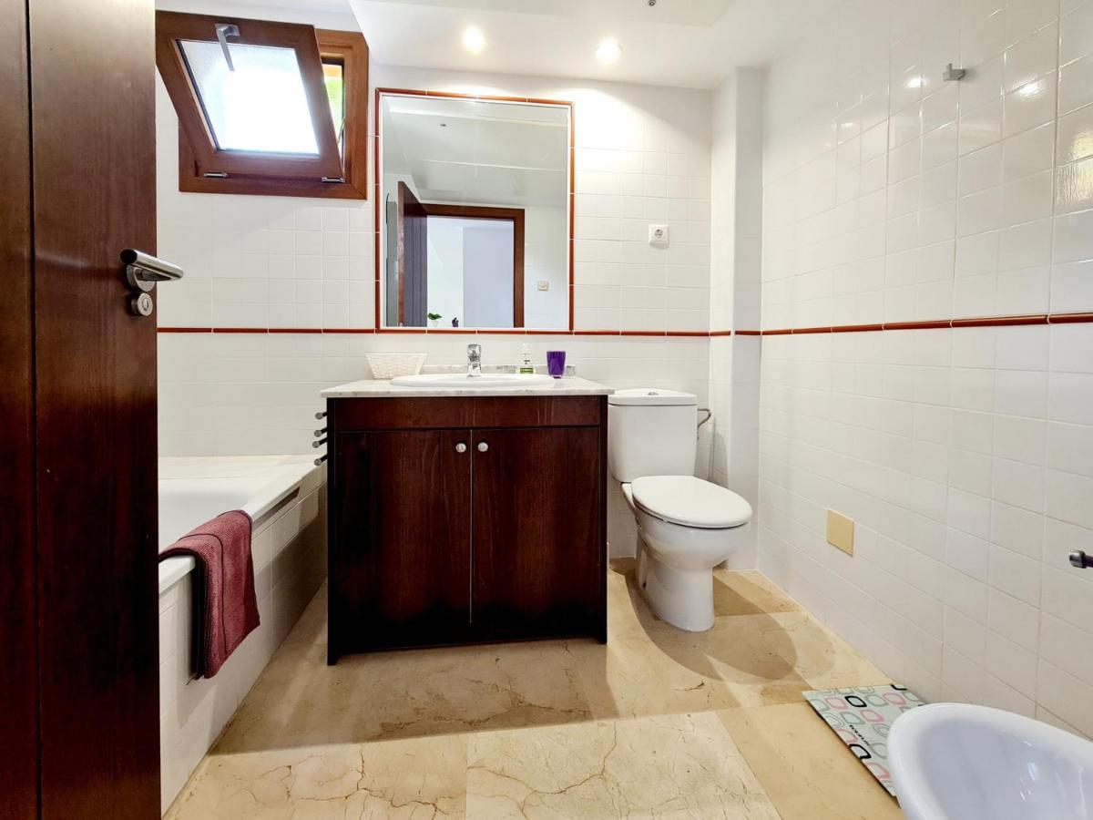 Punta Prima Modern, 100 M Sea, 2 Swimming-pools, Aircondition, Free Wi-fi Apartment Alicante