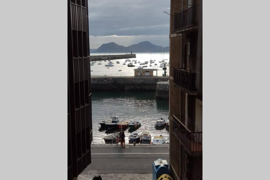 Coqueto Apartamento Con Vistas Al Mar Y Puerto De *