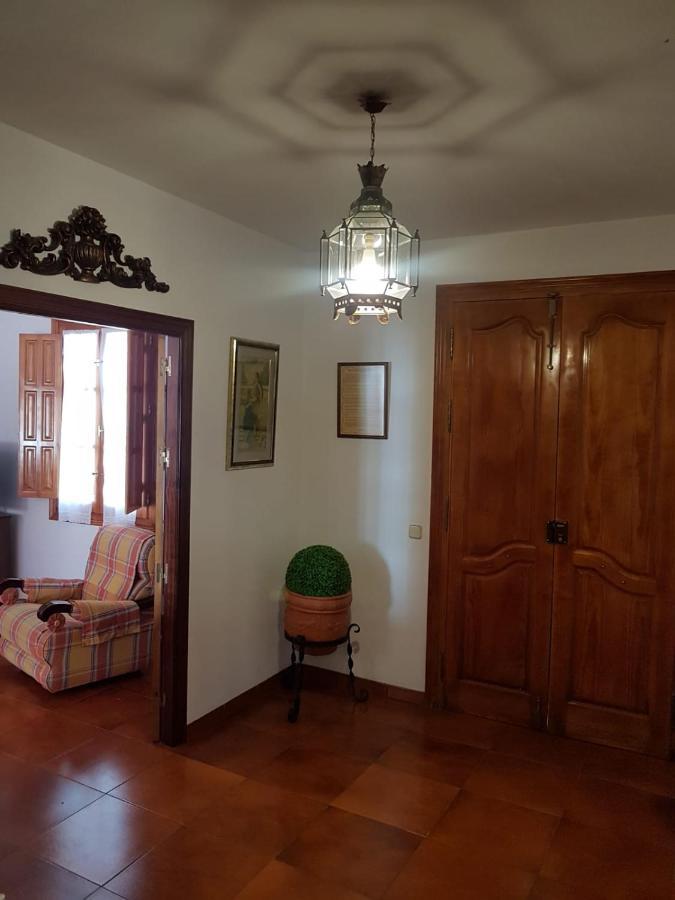 Axarquia, Malaga. Casa Lucia En El Pueblo De * Periana