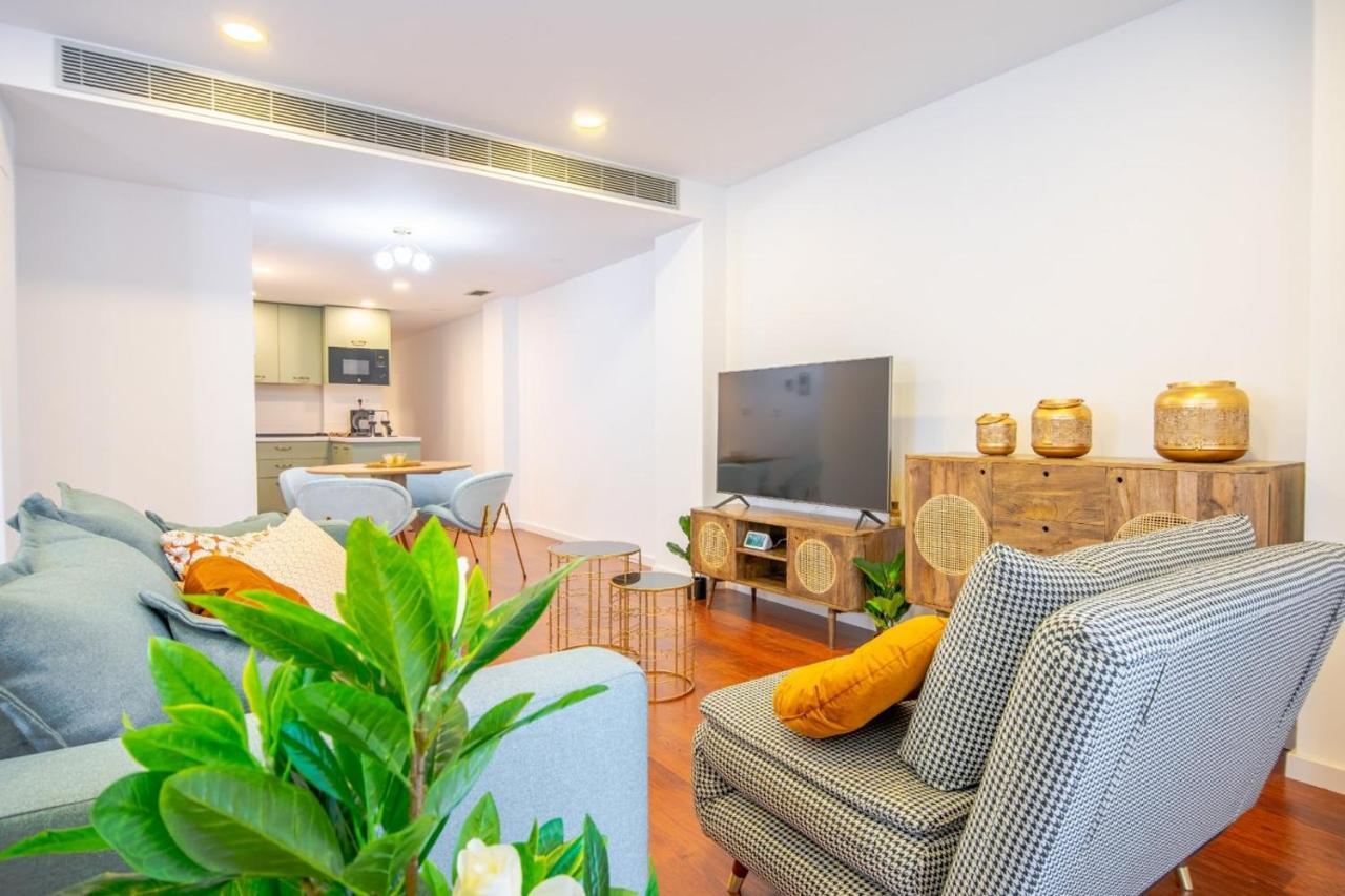 Expoholidays-apartamentos Centro Parking Gratis Almeria