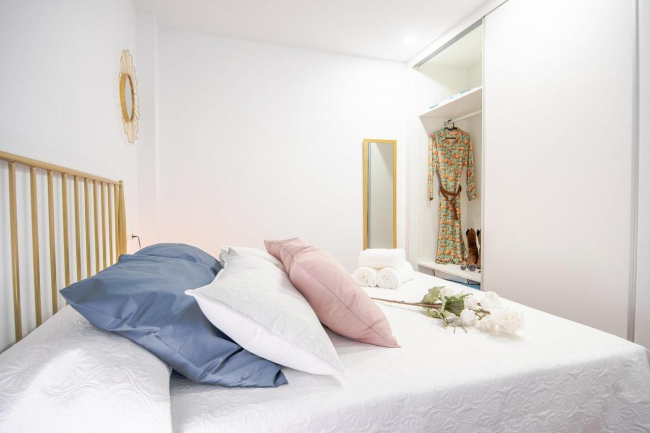 Expoholidays-apartamentos Centro Parking Gratis Almeria