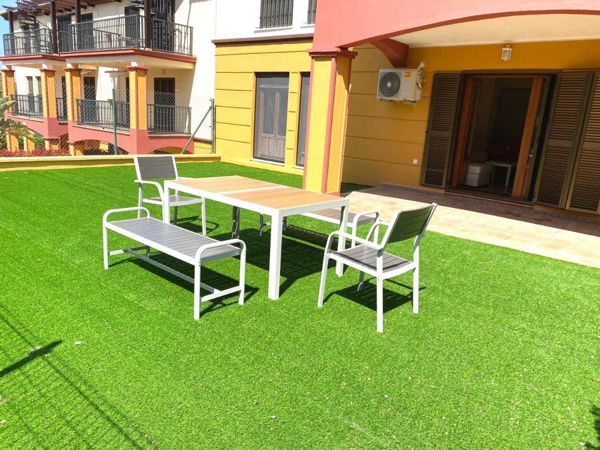 Apartamento Costa Esuri Golf Y Playa Iv *