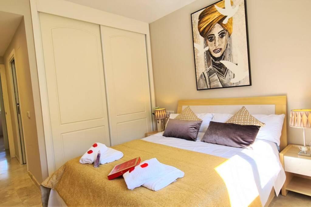 Luxury Penthouse With Ocean Views &private Jacuzzi * Estepona