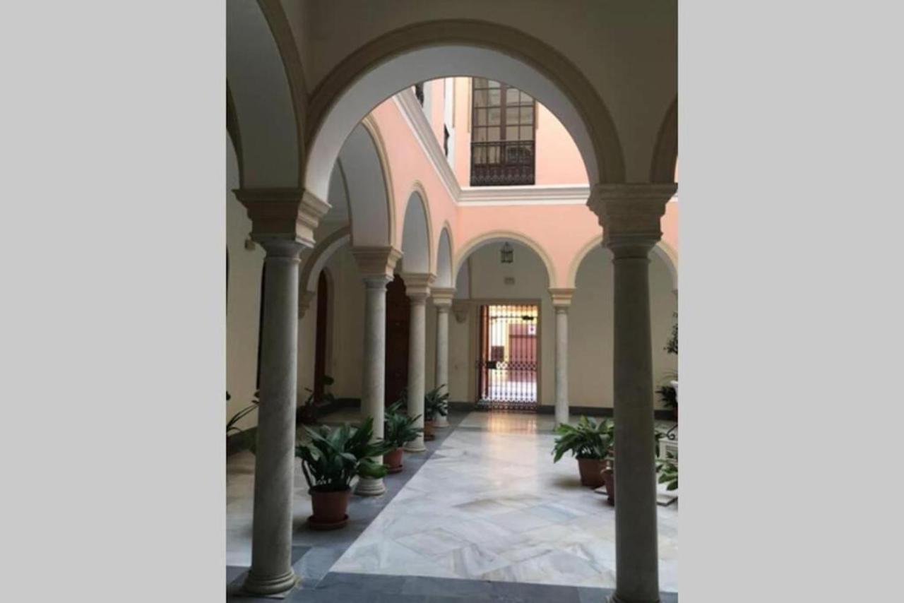 Apartamento Palacio Caballeros. Parking/wifi *