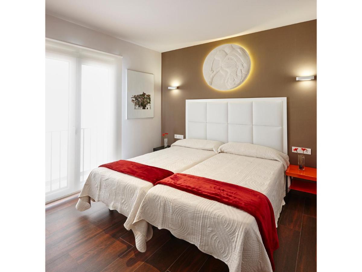 Apartment Apartamentos Caballerizas Granada Con Parking Gratuito En Pleno Centro