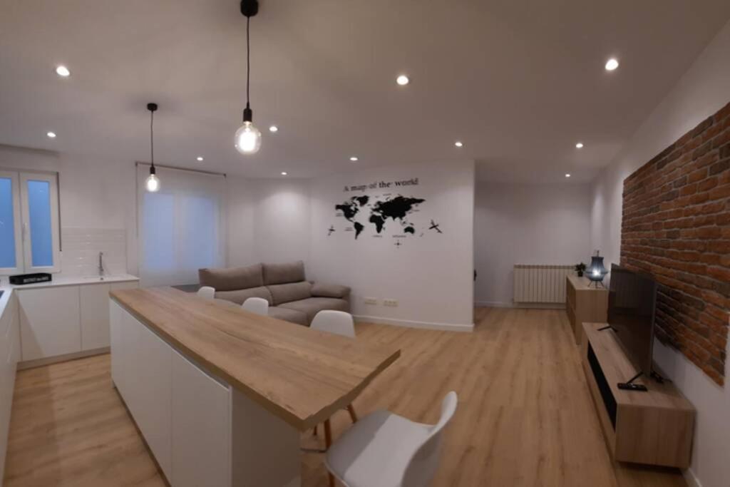 Apartment Milan 2 *