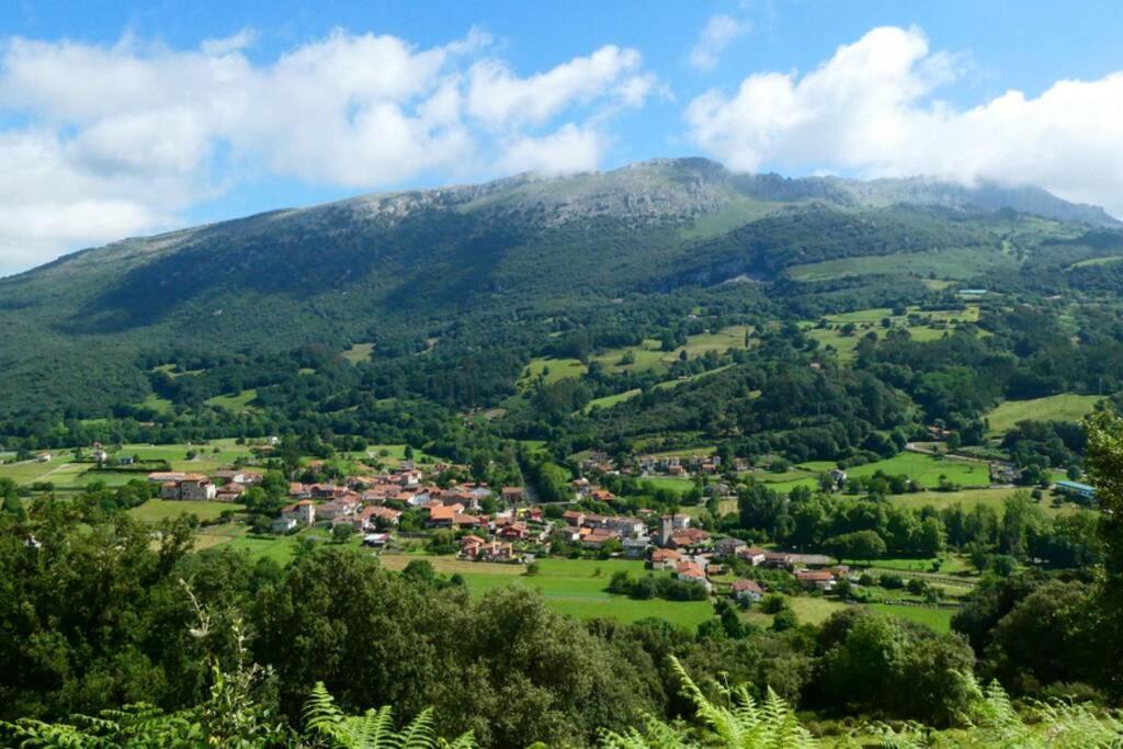 Сasa de vacaciones Casa Elena Valle (Ruesga)
