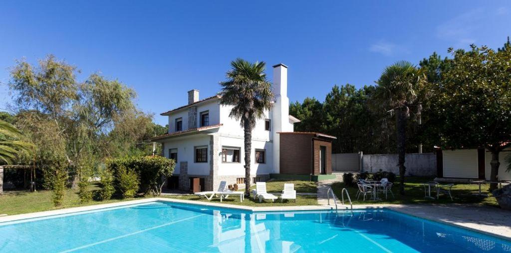 Holiday home Chalet Paxarinas