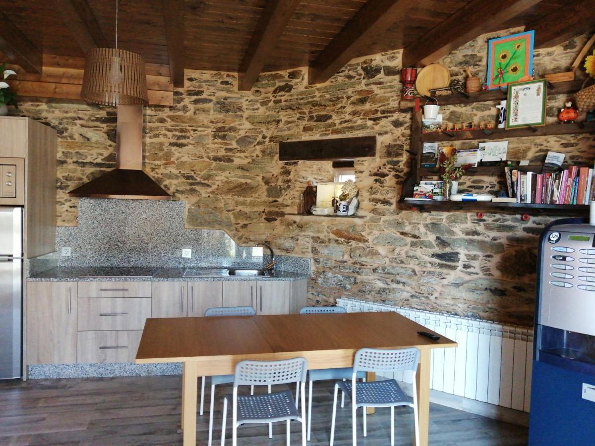 Porta Santa Hostel Baleira
