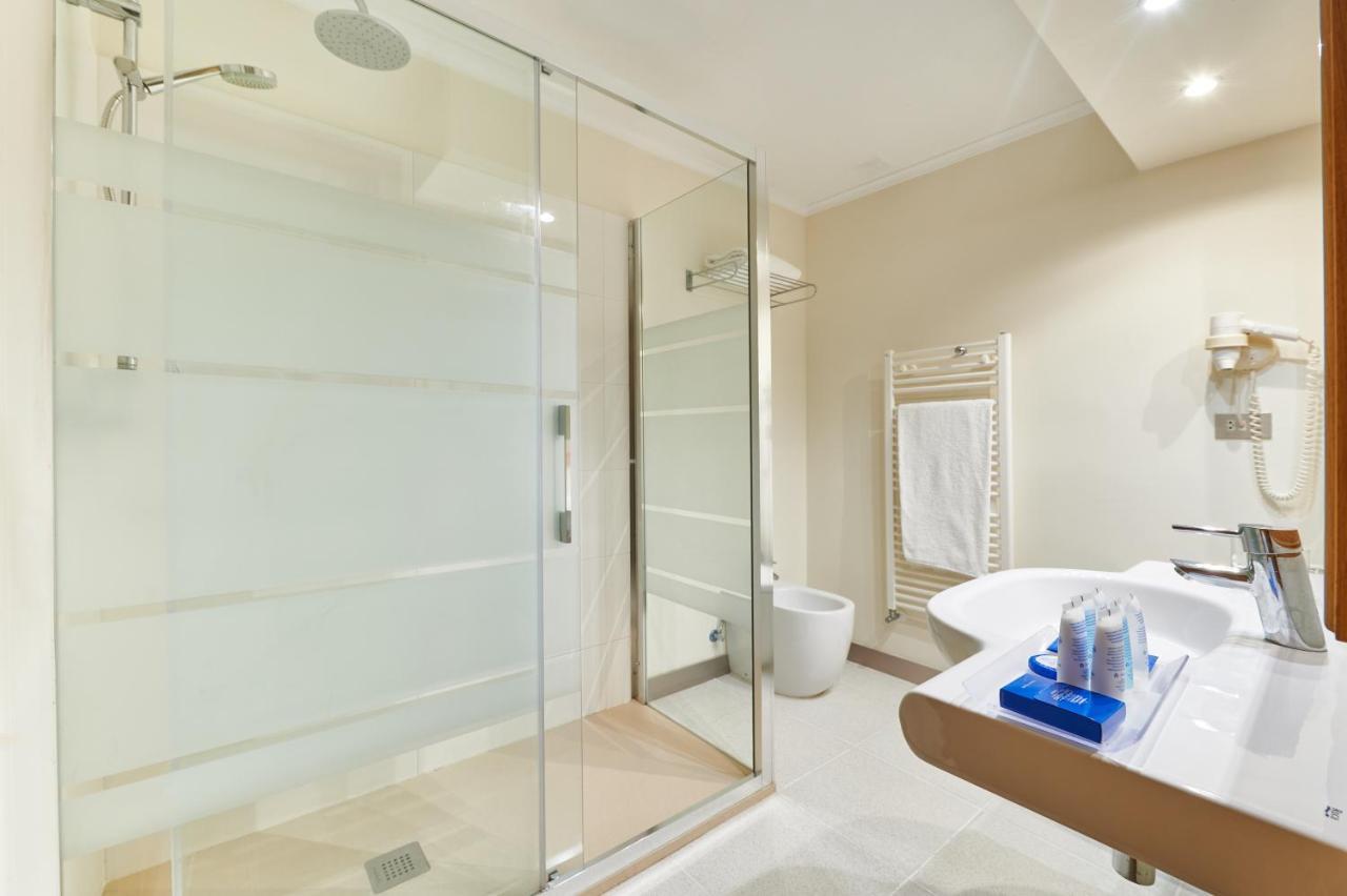 Hotel Juan De La Cosa 4*