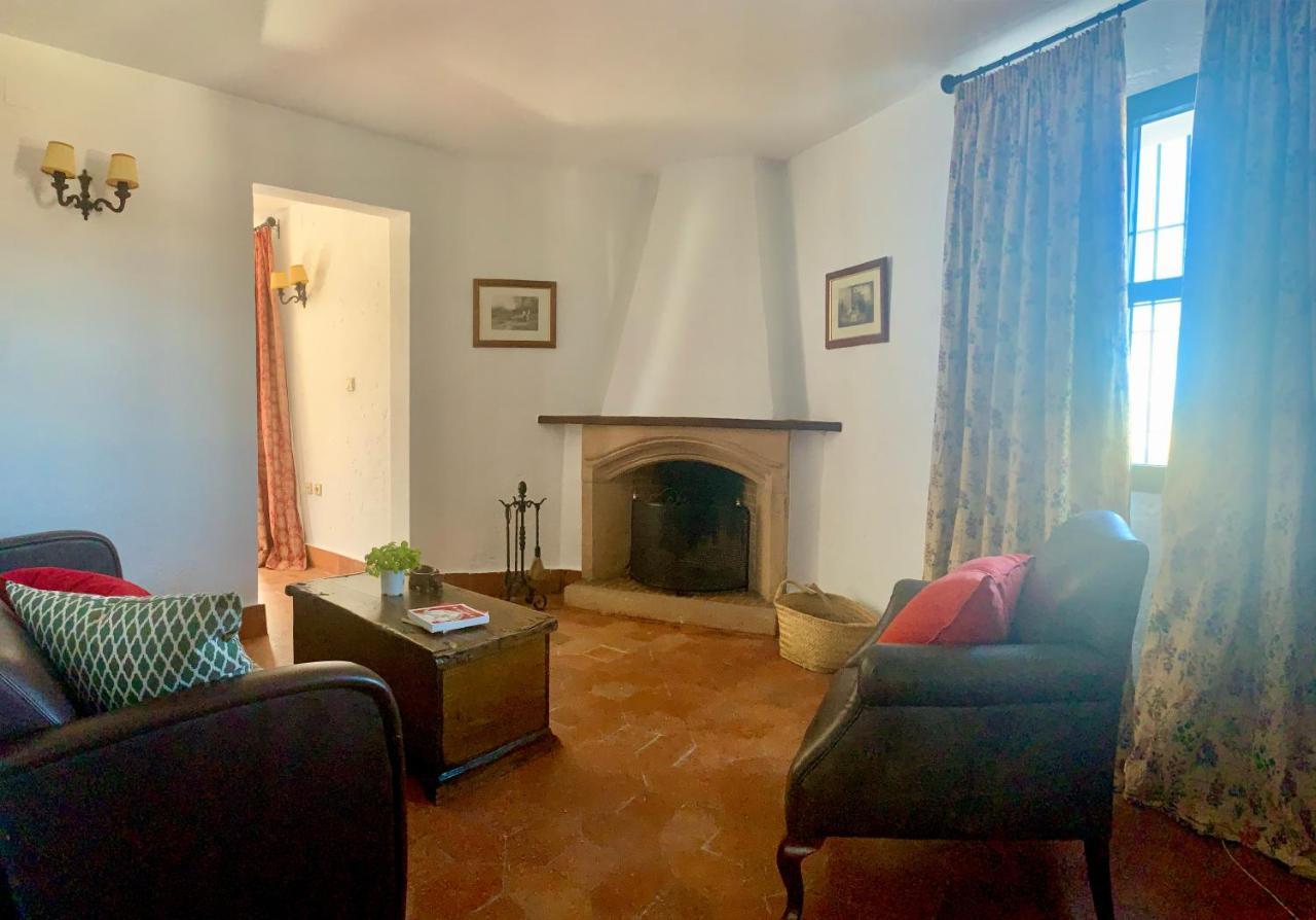 Un Auténtico Oasis Rodeado De Historia Villa Ronda