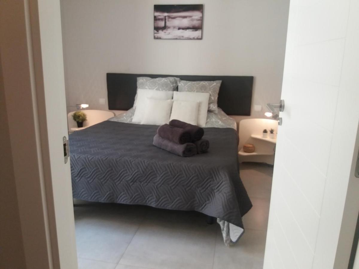 Apartamento 230 *