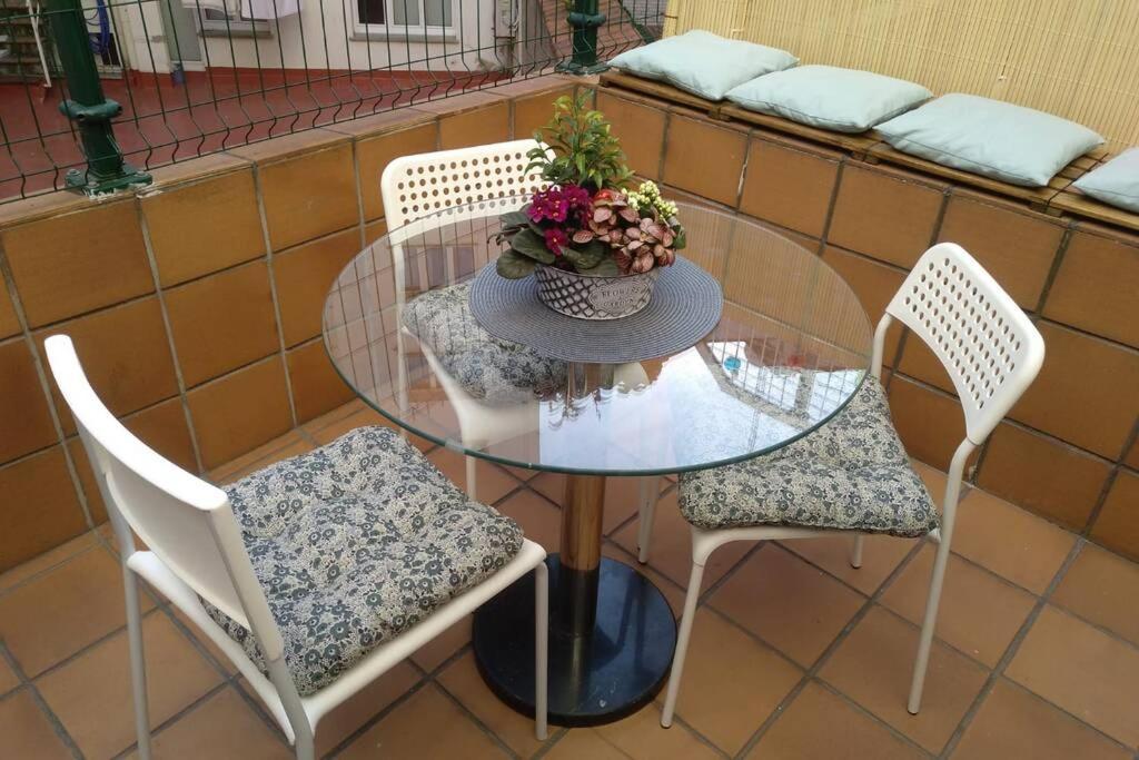 Piso Céntrico Con Terraza. *