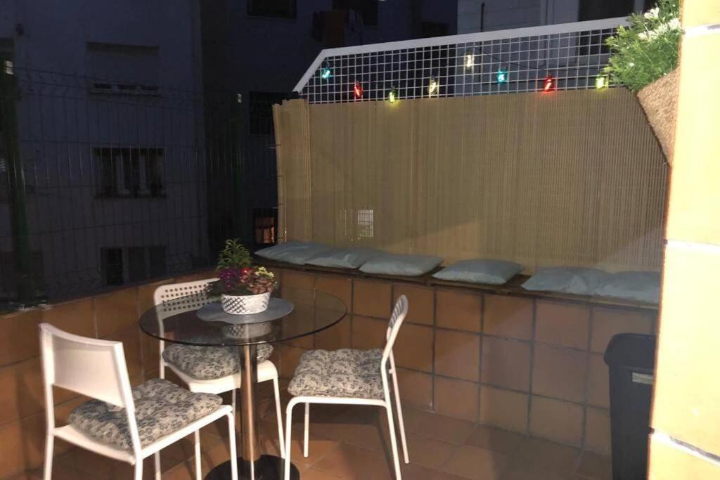 Piso Céntrico Con Terraza. *
