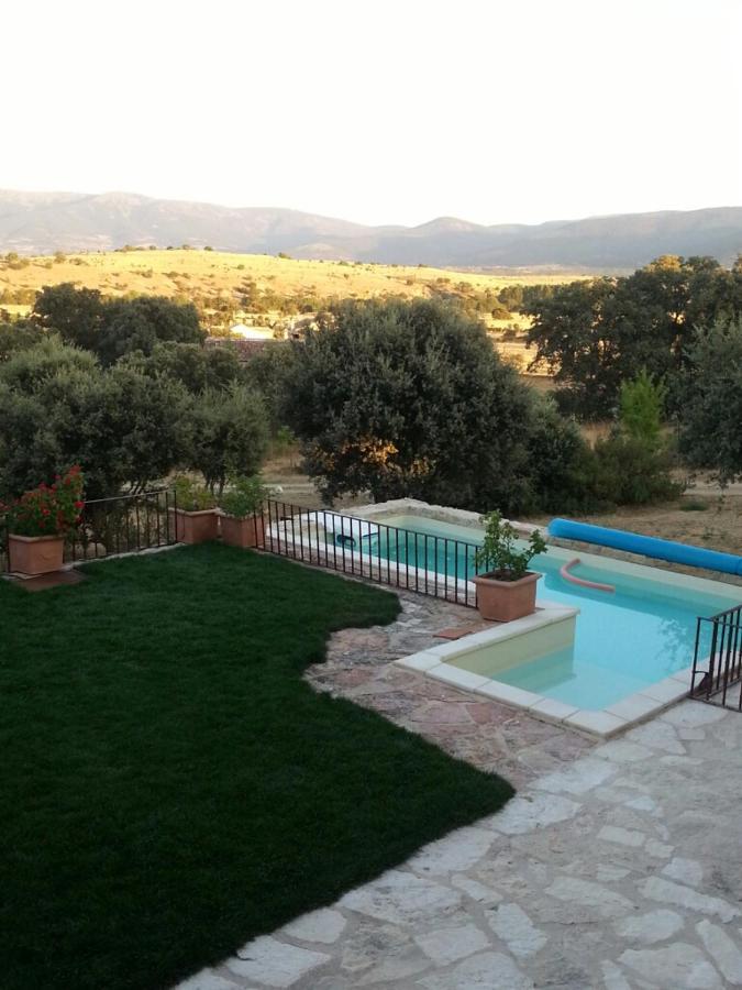 Holiday home La Casona De A 6km De Pedraza Con Piscina