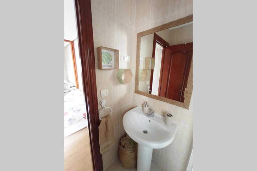 Apartamento Piso Céntrico Con Terraza. Gijón